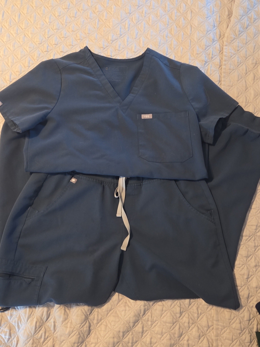 Figs Women's V-Neck Pajama-Style Scrub Set - Navy Blue